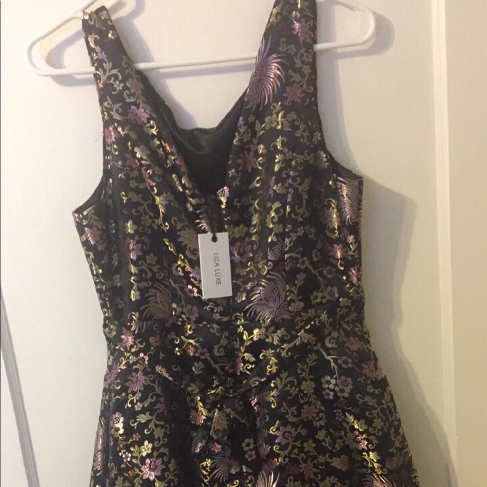 Liza Luxe Dress - Picture 2 of 8